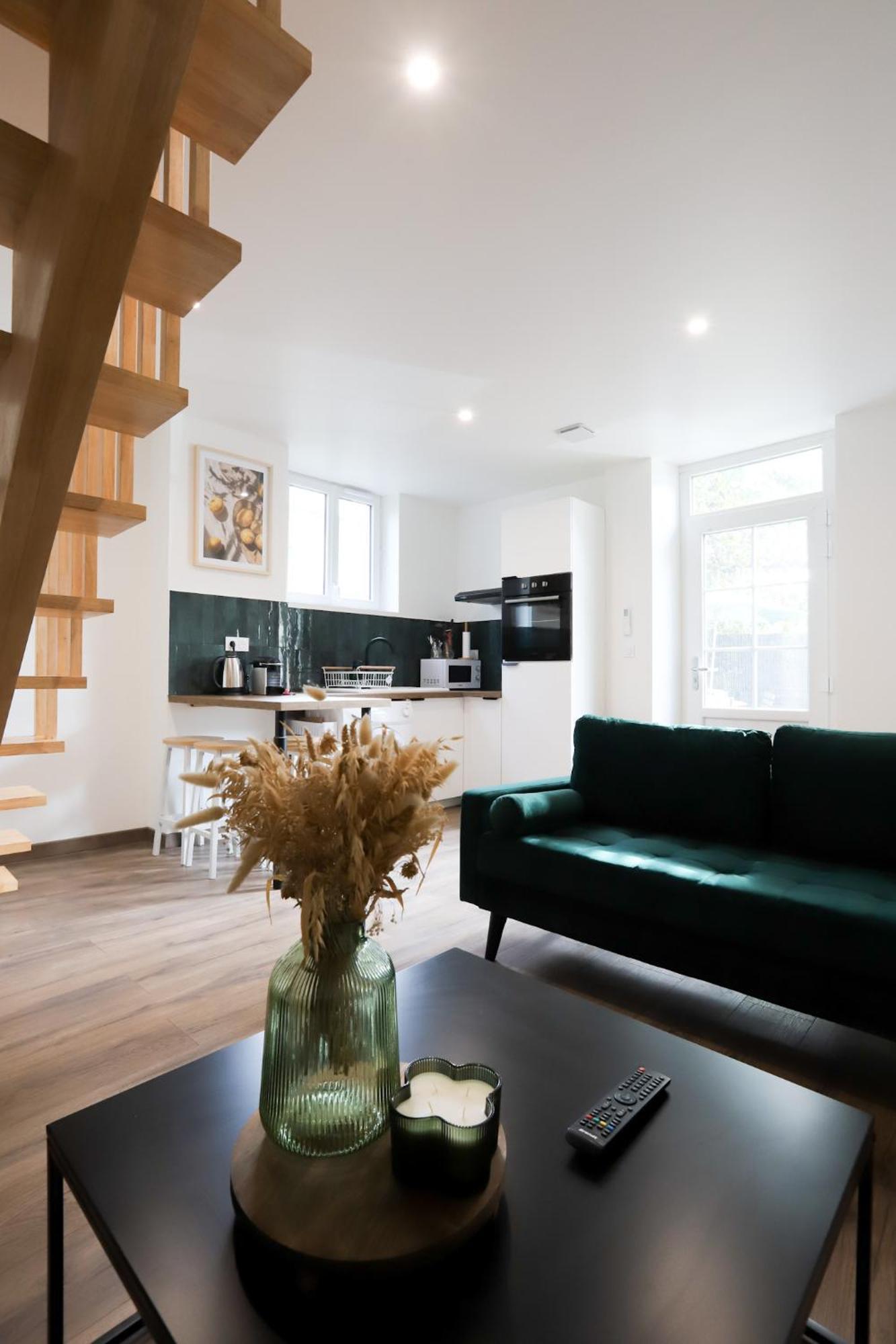 Maison Au Calme, Proche Gare & Centre-ville Apartment