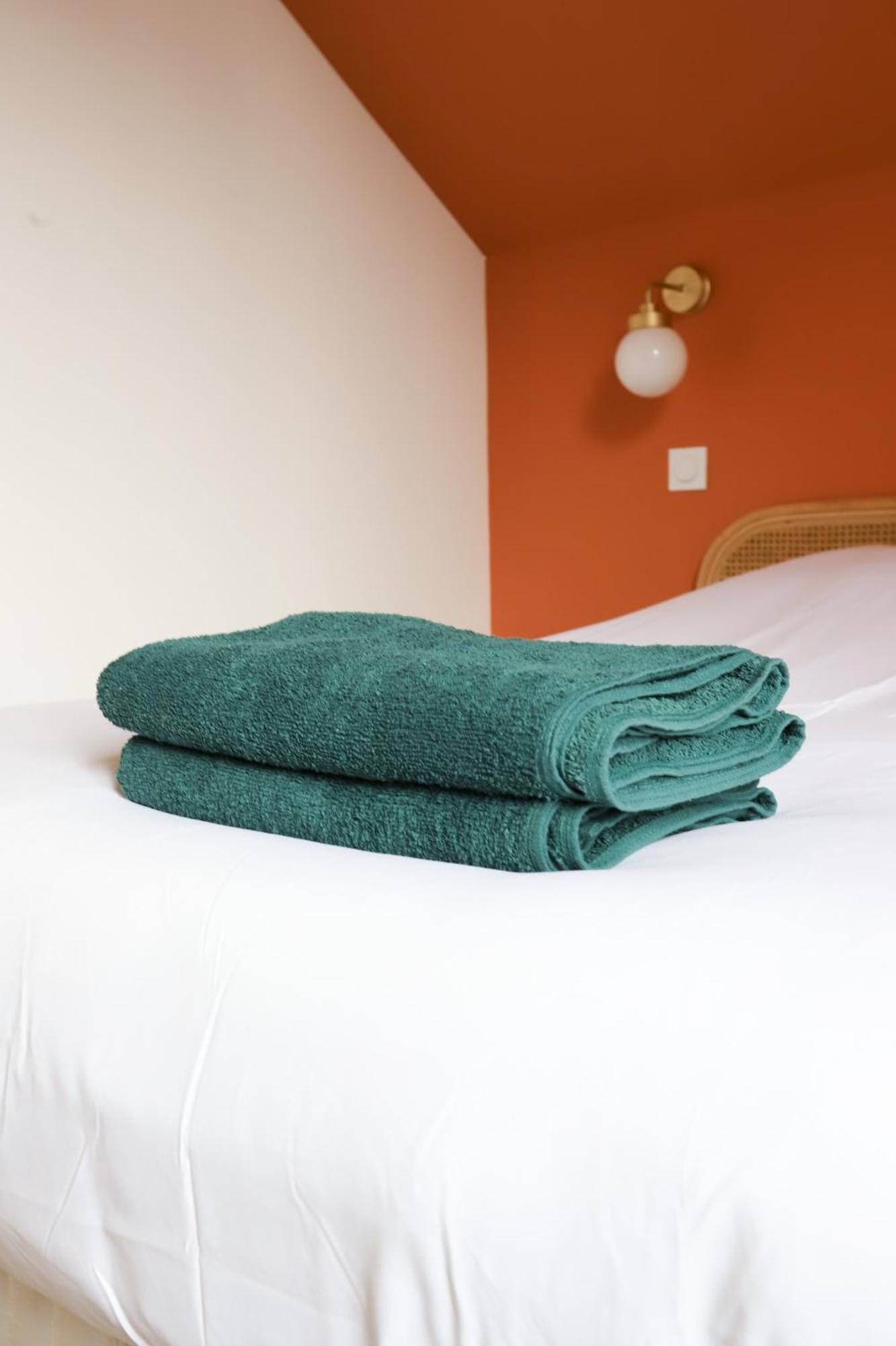 Maison Au Calme, Proche Gare & Centre-ville Apartment *